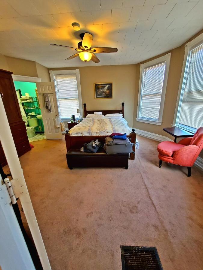 Point Breeze Guest House Питсбърг Екстериор снимка