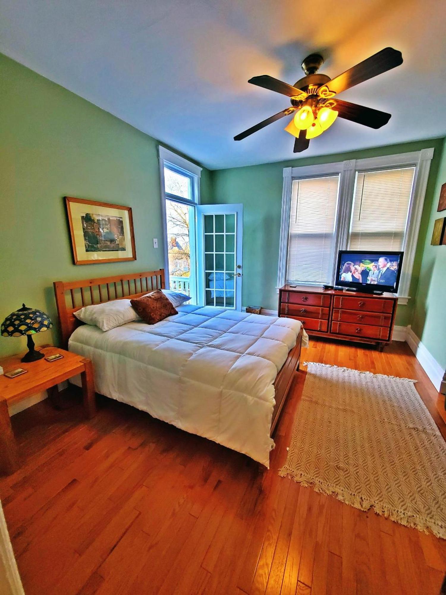 Point Breeze Guest House Питсбърг Екстериор снимка